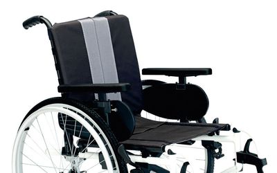 BREEZY STYLE X-ULTRA STANDARD WHEELCHAIR