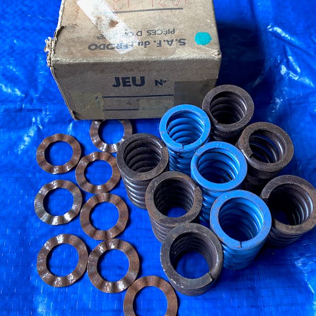 Peugeot 403 Diesel/ 404 Pressure Plate Spring Set