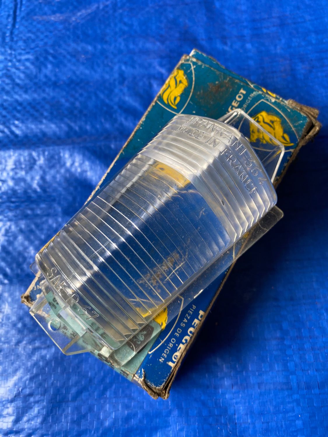 Peugeot 404 Reverse Light Lens, Left OR Right
