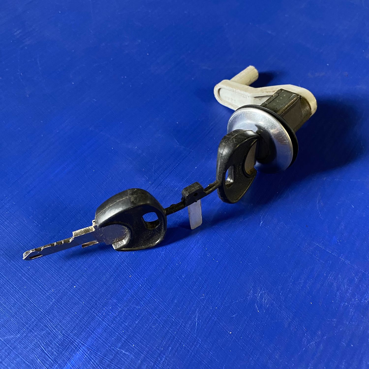 Peugeot 505 Door Lock Barrel &amp; Keys