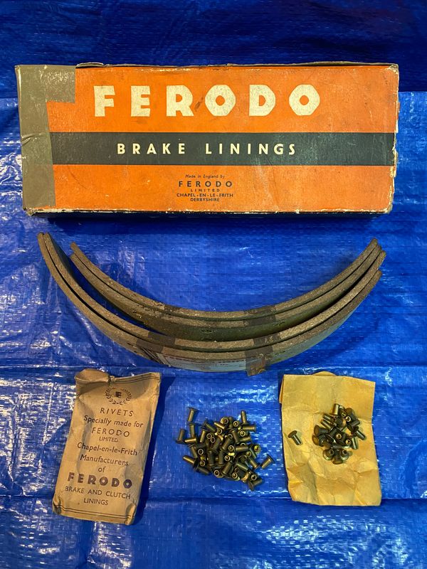 Peugeot 203 Utility/ Station Wagon Rear Brake Linings &amp; Rivets