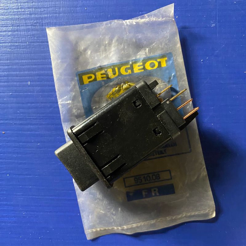Peugeot 505 Rear Demister Switch