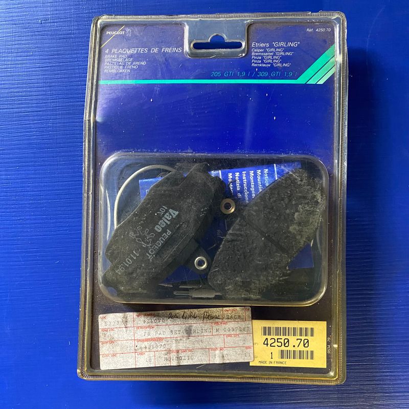 Peugeot 205 GTi Front Brake Pads