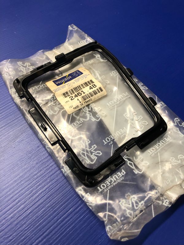 Peugeot 504 Gear Lever Boot Retainer 1975 on