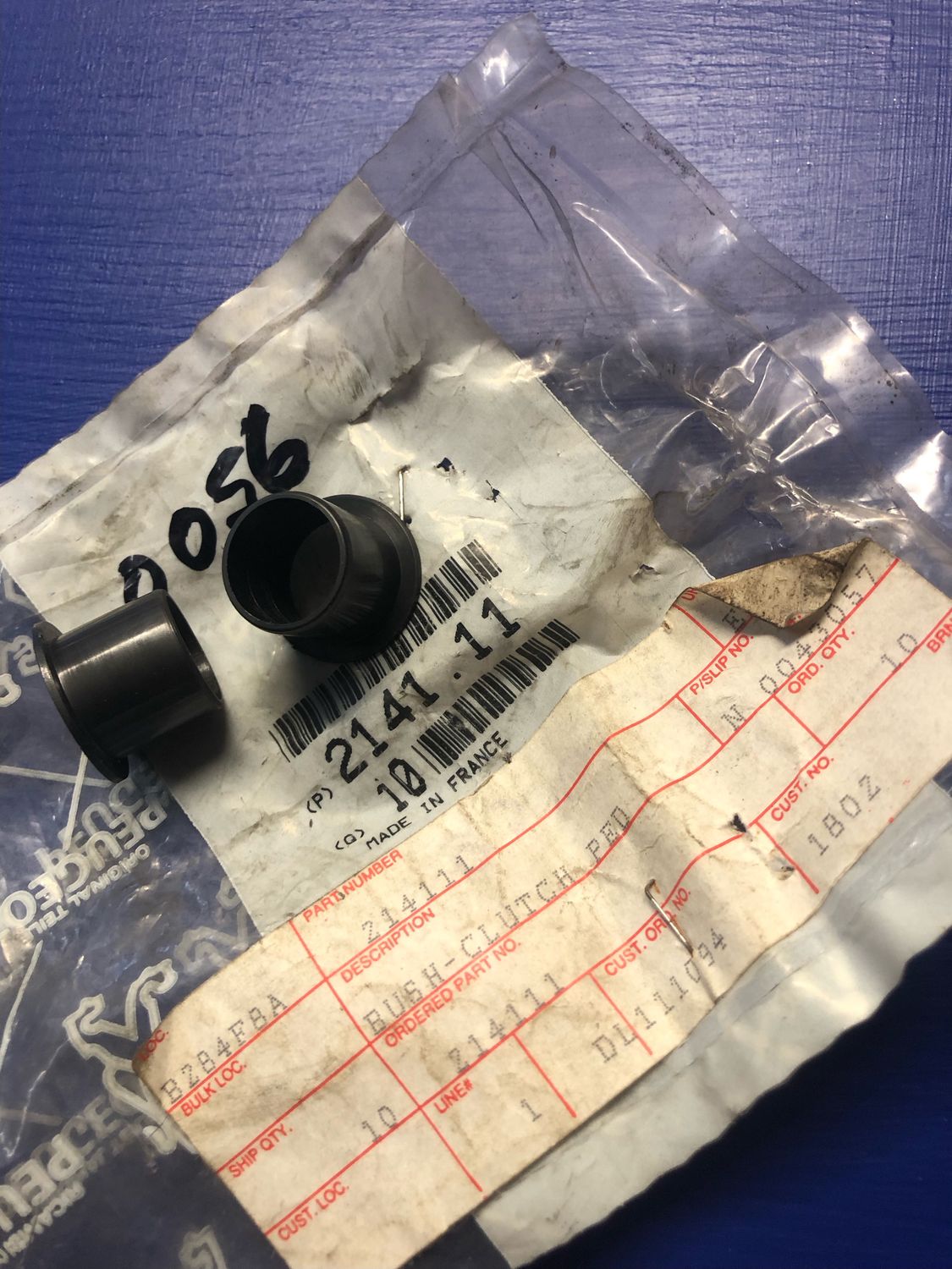 Peugeot 504 Brake and Clutch Pedal Bushes EARLY one pair