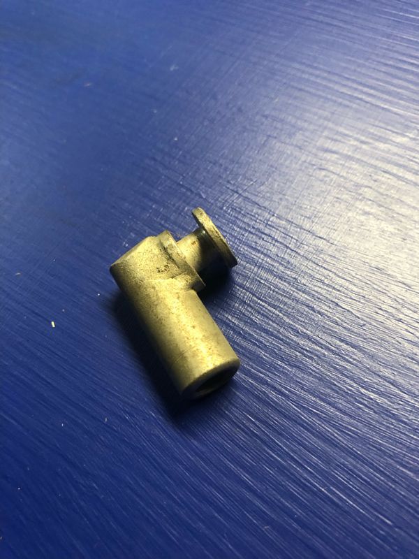 Peugeot 403 and early 404 Clutch Rod Saddle