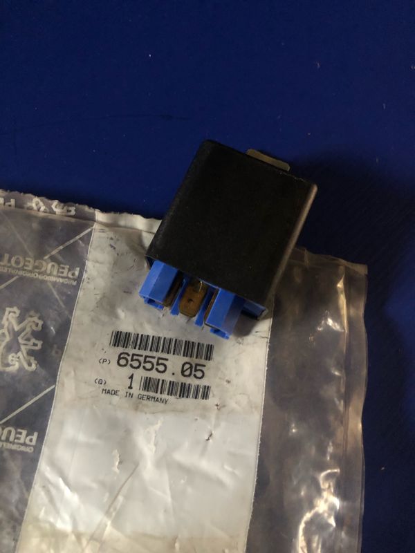 Peugeot 505 STI Tachometric Relay  ZDJK engine  - new