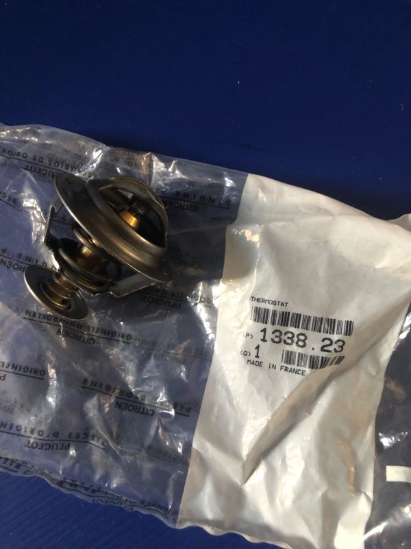 Peugeot 405 SRDT turbo diesel Engine Thermostat