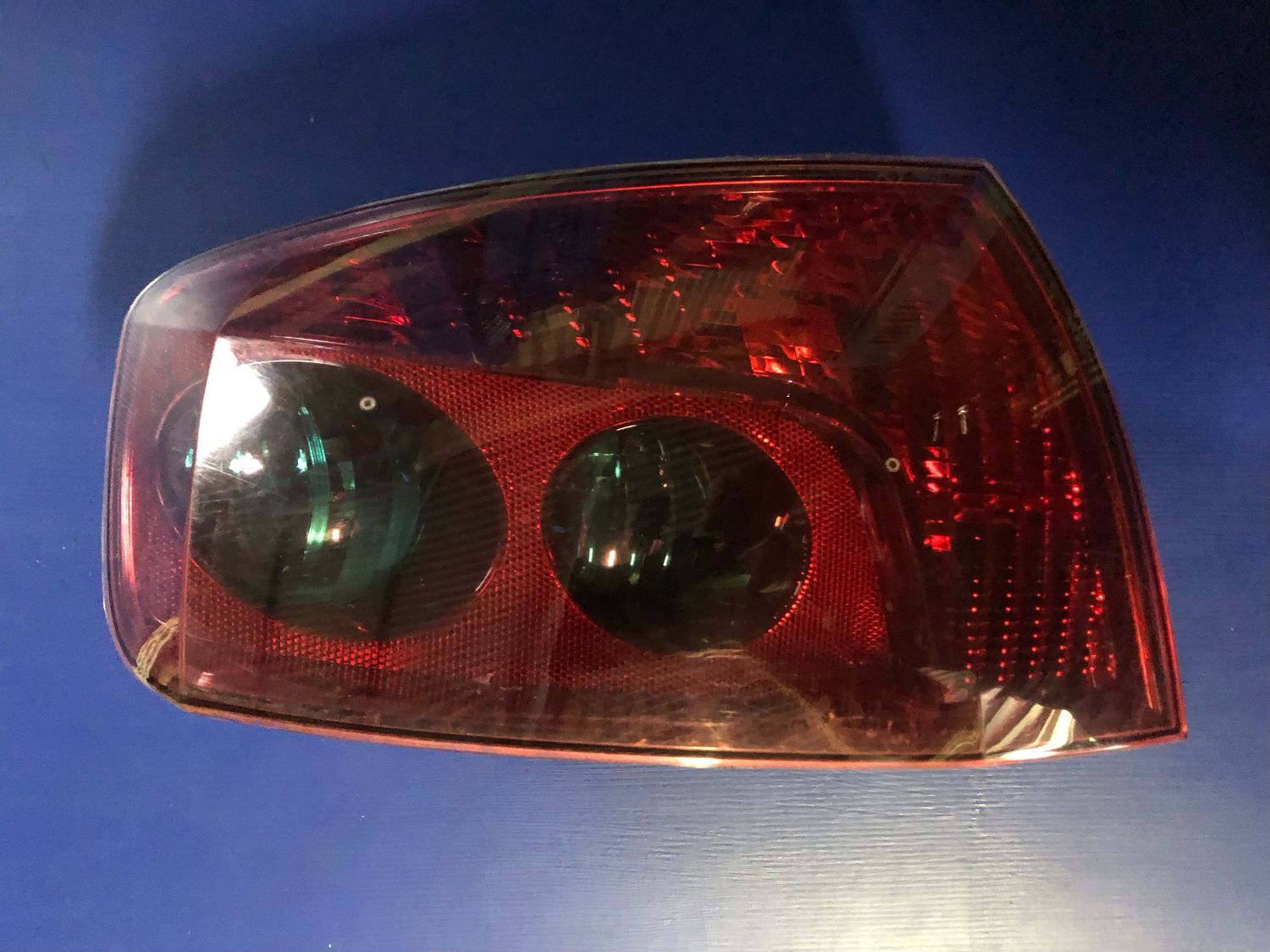 Peugeot 407 Sedan Left Taillight Assembly 2005 used