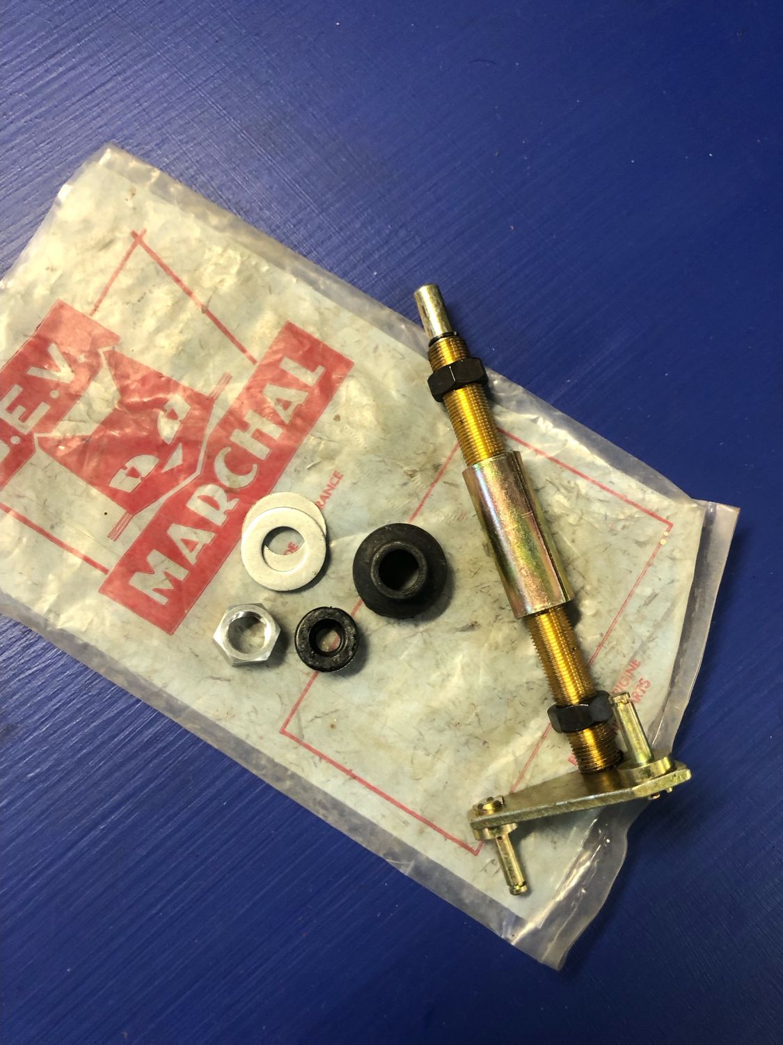 Peugeot 403 Left Wiper Spindle assembly  new