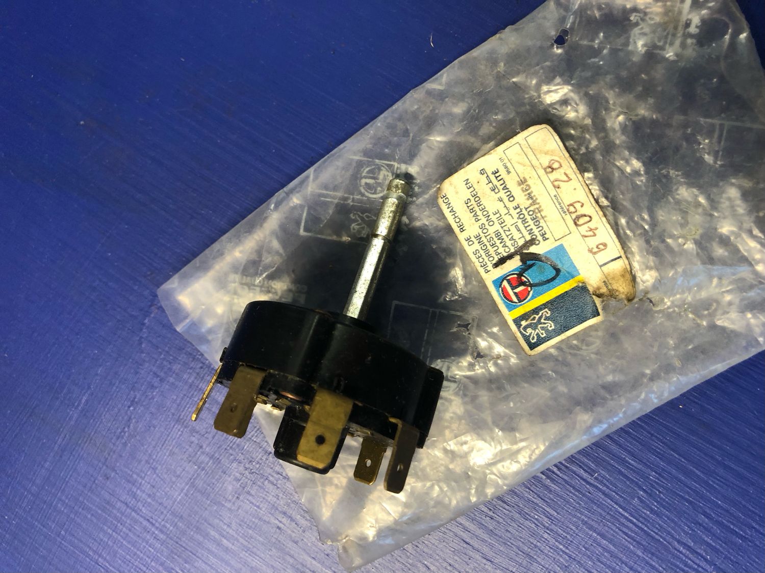 Peugeot 404 Late model Wiper Switch  new