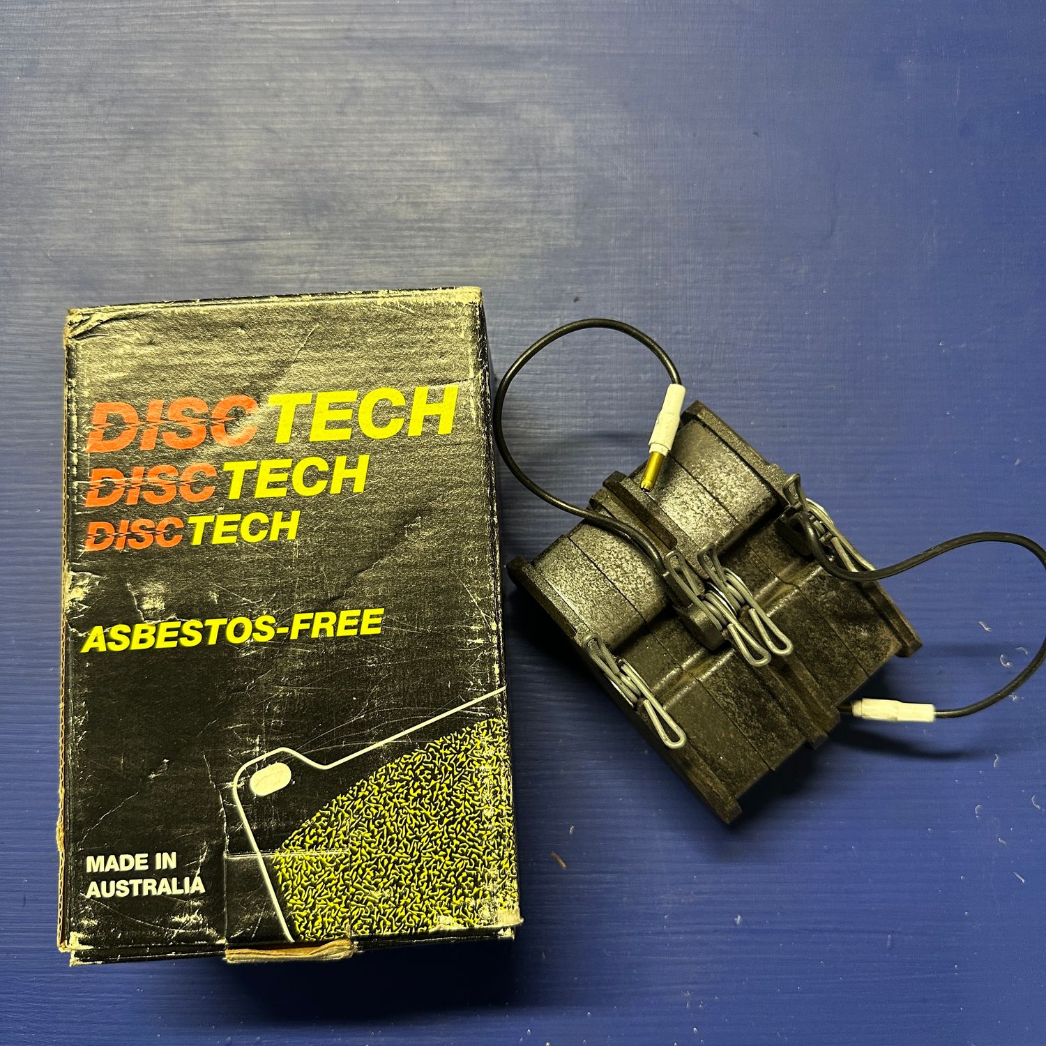 Peugeot 405 Front Brake Disc pads Made in Australia  new