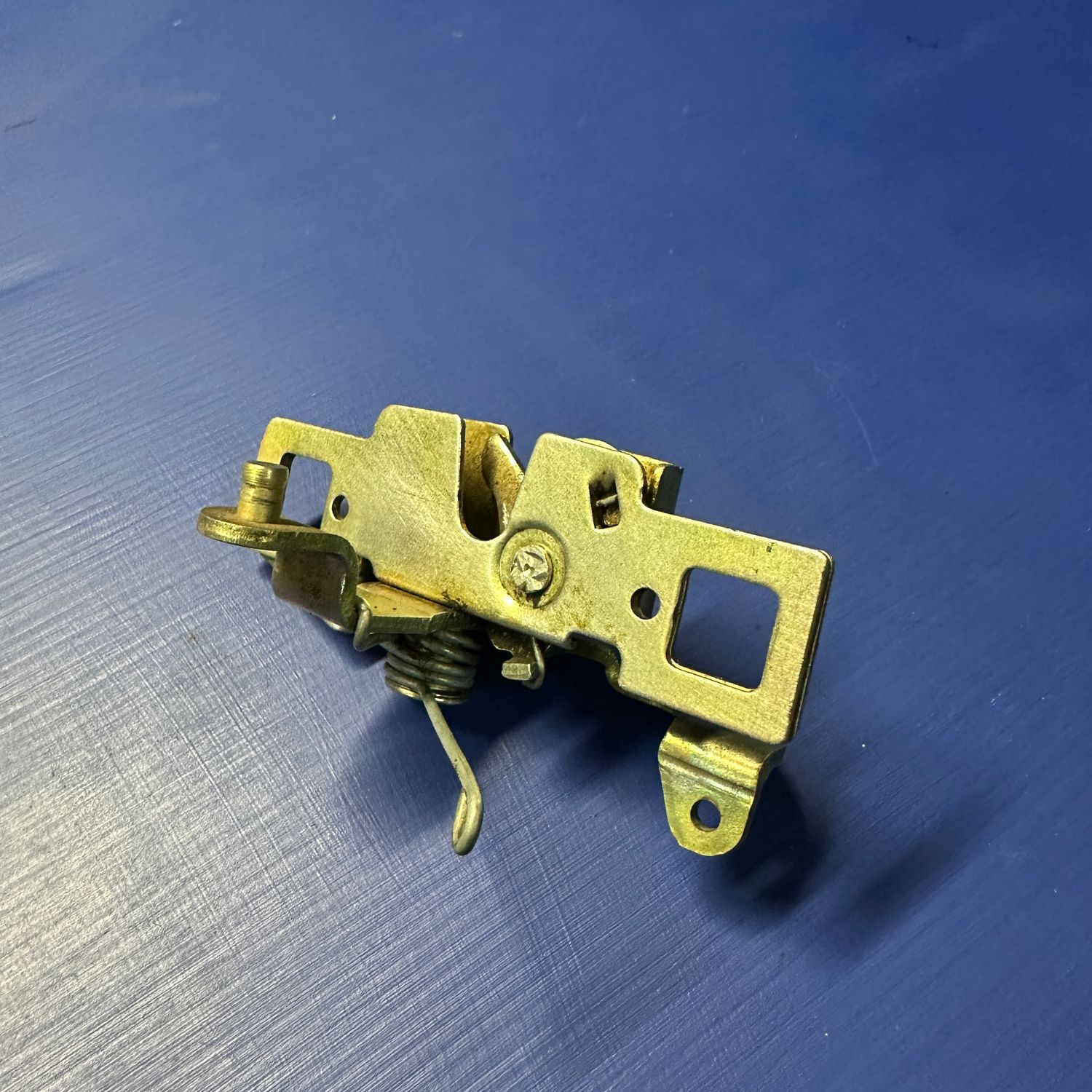 Peugeot 505 LEFT Bonnet Catch all models