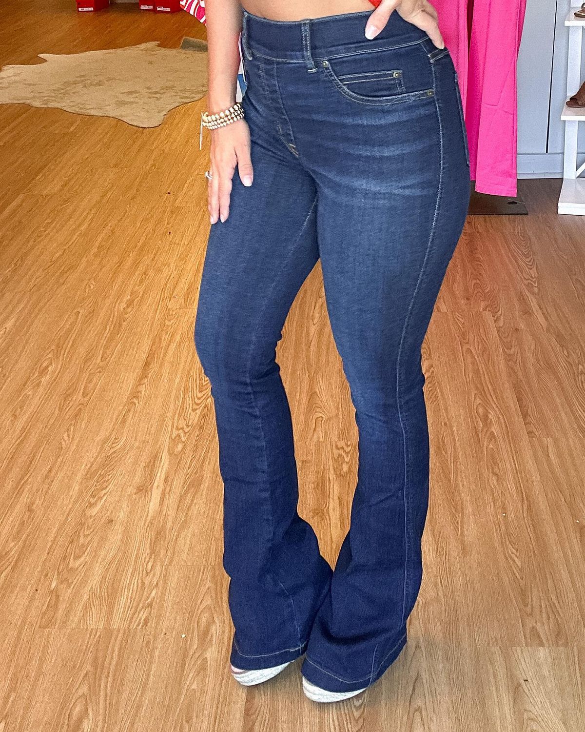 FLARE JEANS