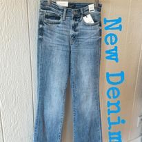 Judy Blue Mid Rise Bootcut Jeans