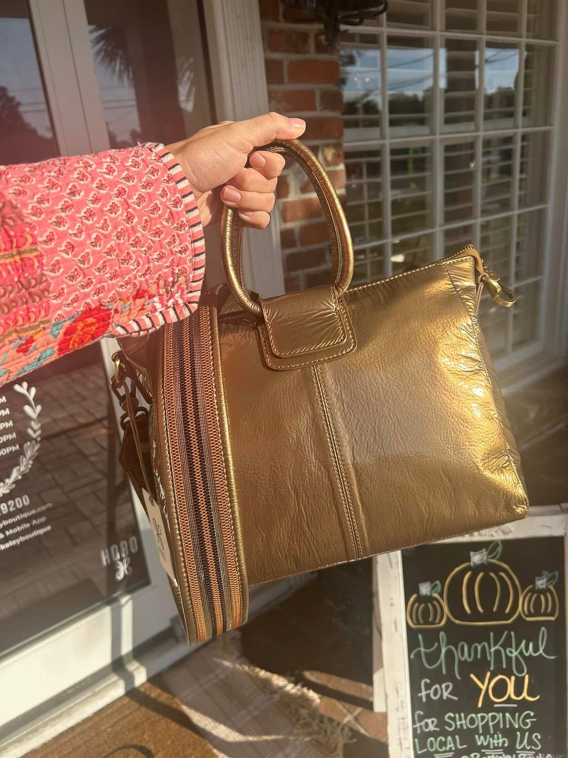 medium bronze purse