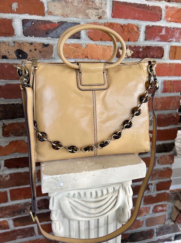 Dont be jealous, desert  sand sheila