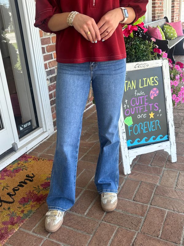 Kan Can Petite Mid-Rise Flare Jeans