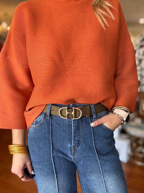 Horsebit Buckle Belt