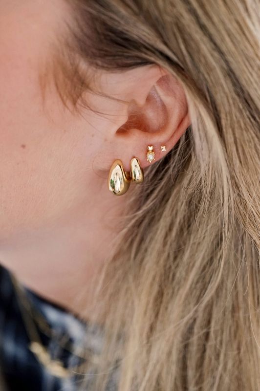 Single Pearl Heart stud