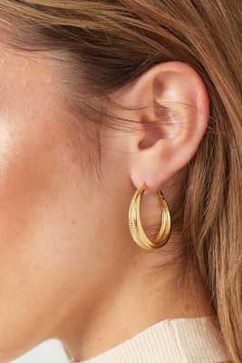 Snake structured silver earrings