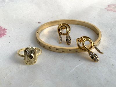 Gold jewelry
