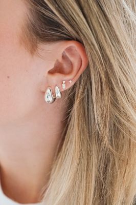 Single Pearl Heart Stud Silver
