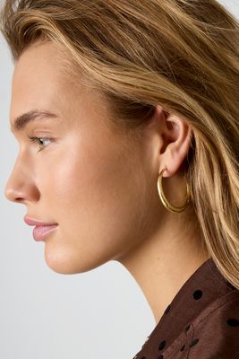 Silver Brushed Chique Hoops Medium