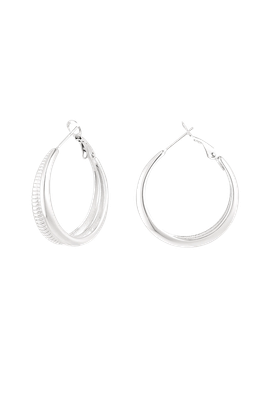 Snake structured silver earrings