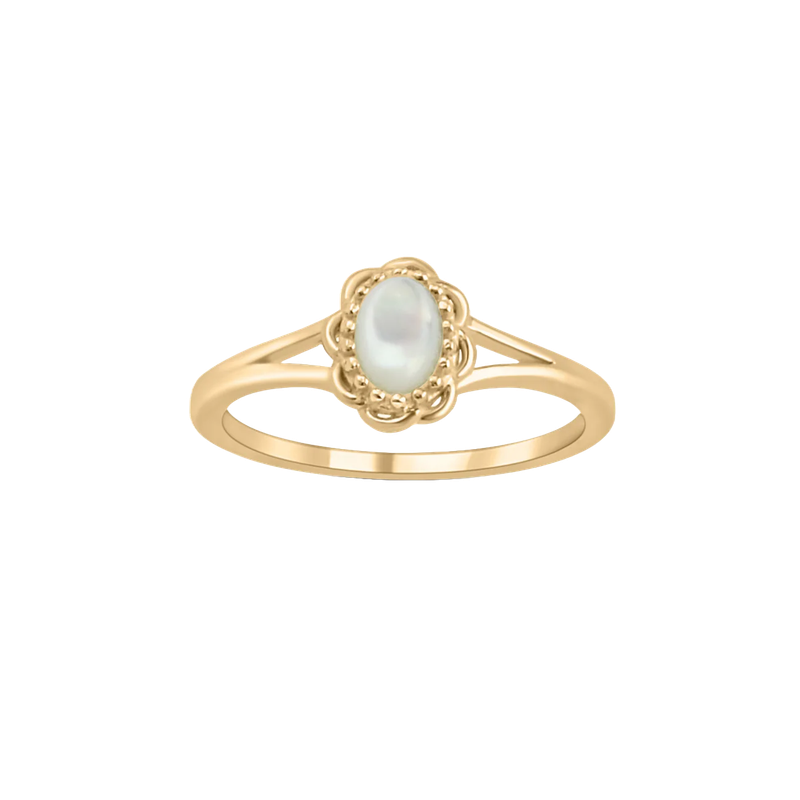 Josephina Mother of Pearl Flower Ring – Gold-plated ring with cabochon-cut mother of pearl stone, known for protection against negative energy and the evil eye.