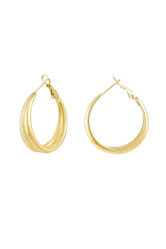 Snake structured earrings