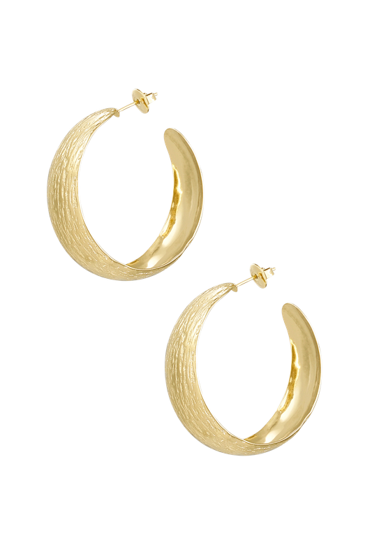 Earrings striped structure