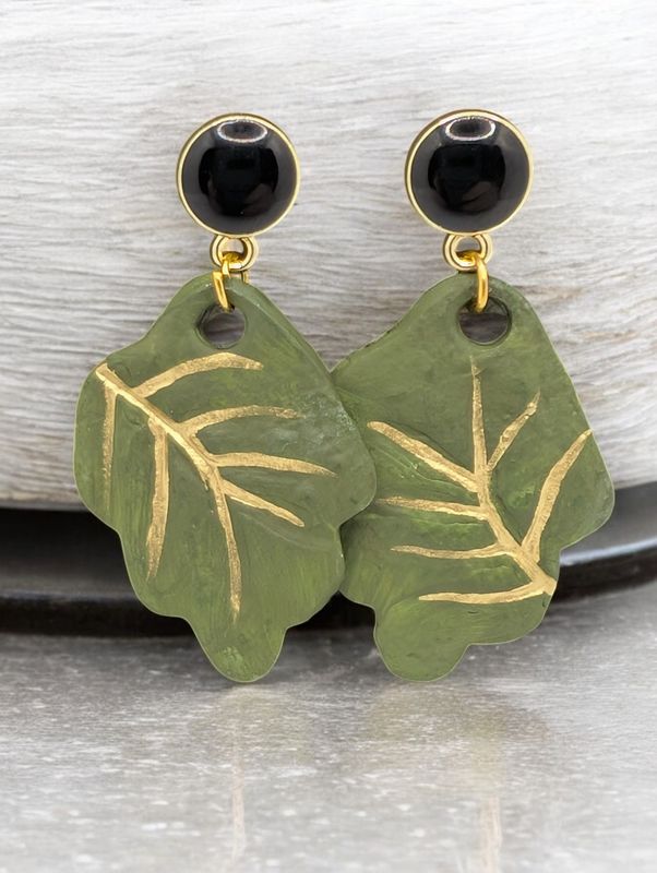 Plant earrings