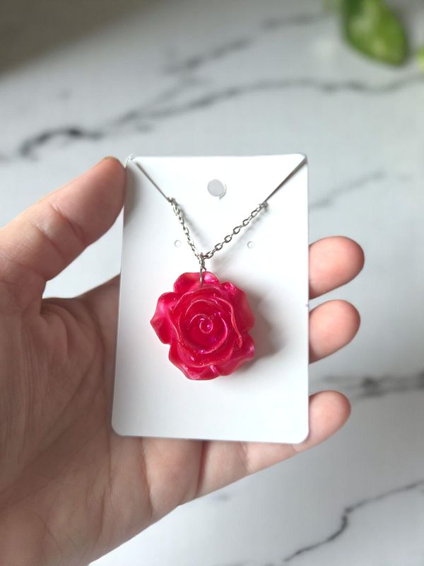 Rose Pendant Necklace