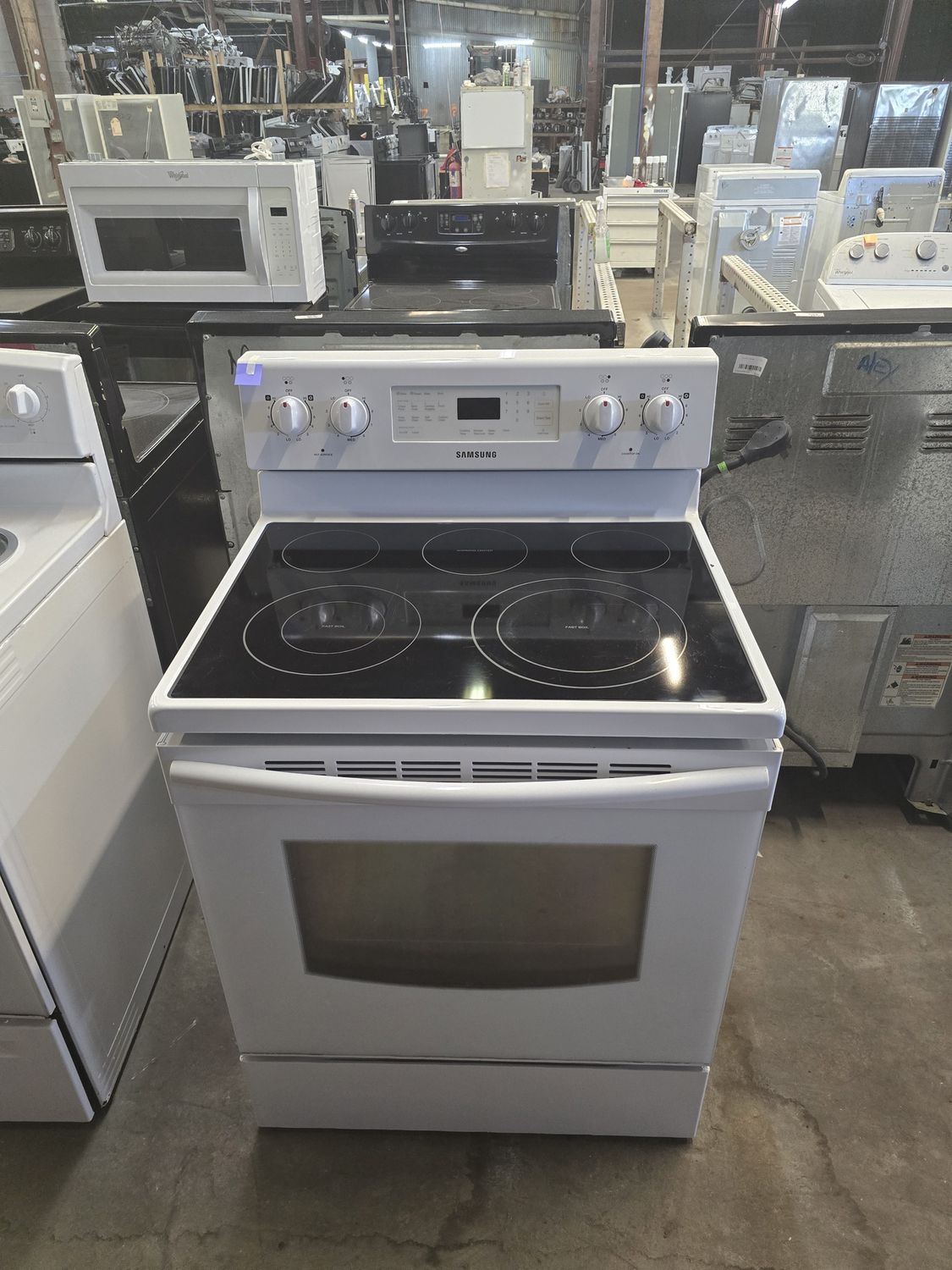 ST83025FN-0107