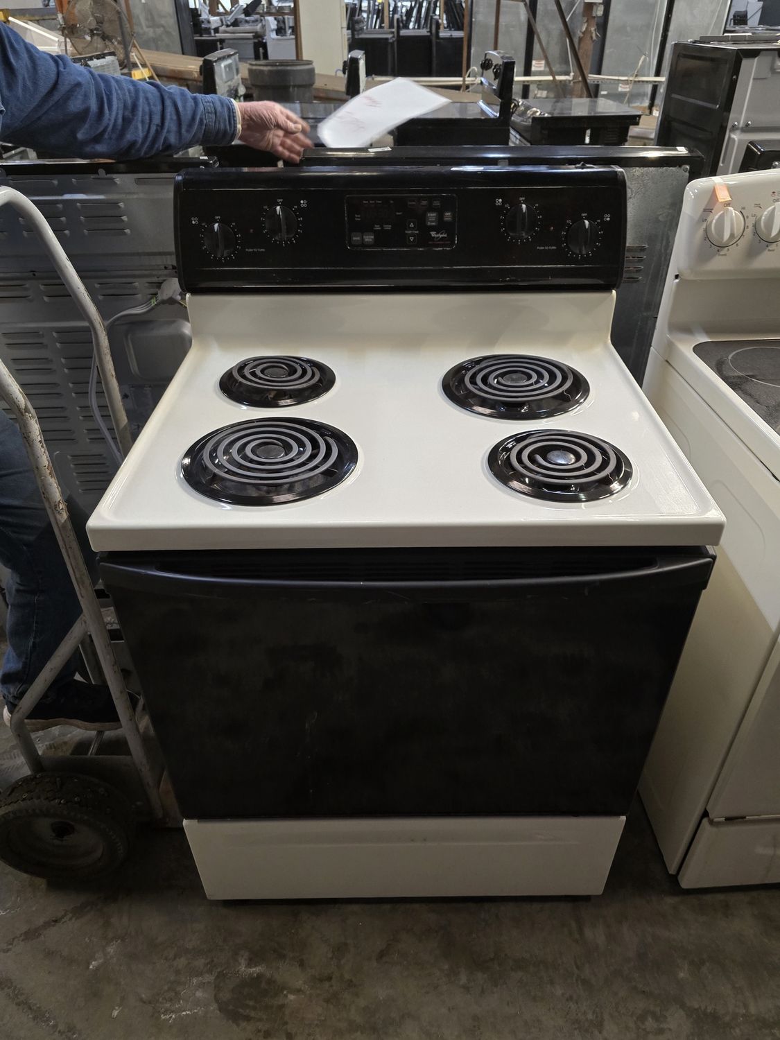 ST83395FN-0124