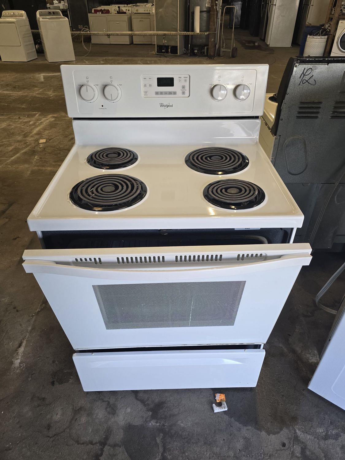 ST83402FN-0127