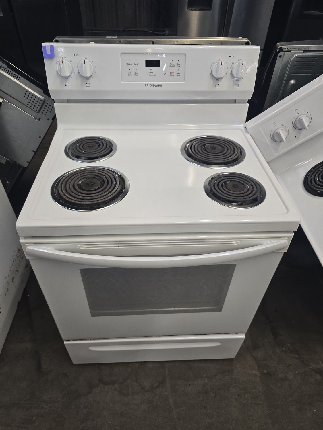 ST85762FN-0417