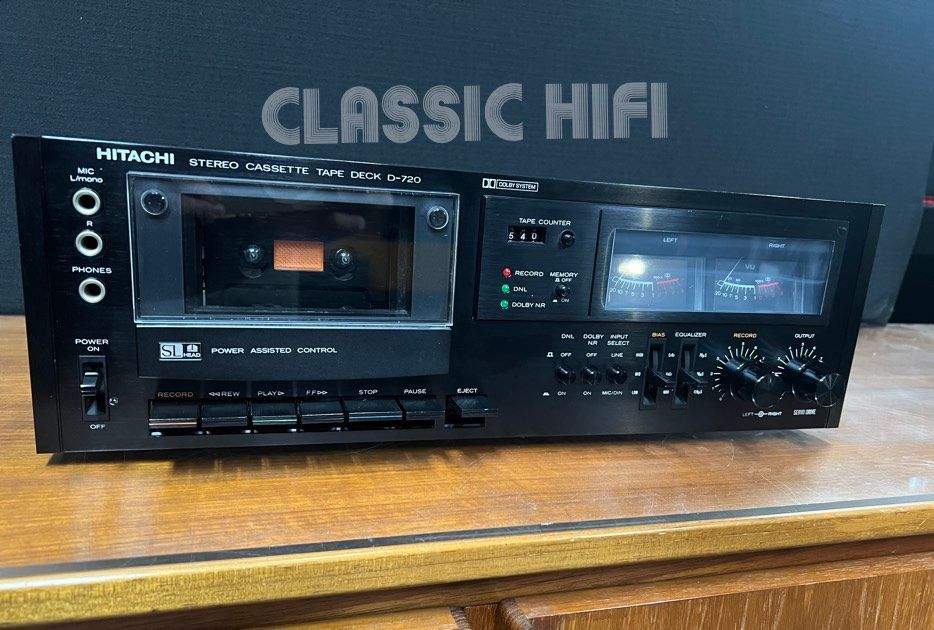 HITACHI D720
