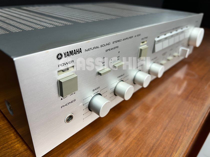 Yamaha A-500 アンプ シルバー s-l400.jpg