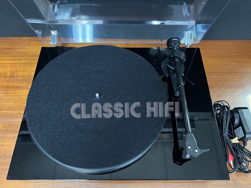 PRO-JECT DEBUT CARBON
