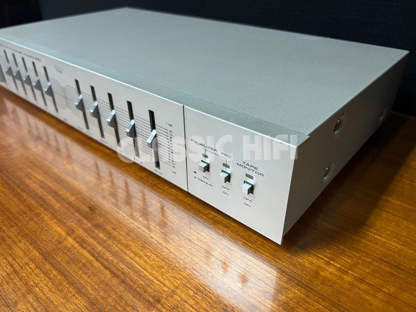 AKAI EA-G30