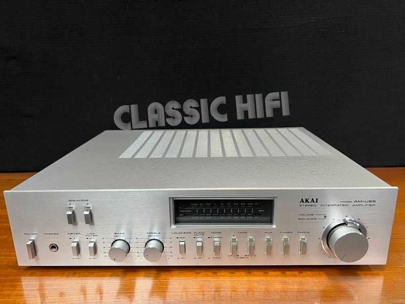 AKAI AM-U55