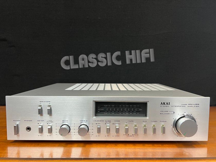 AKAI AM-U55