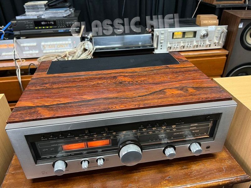 LUXMAN R-1120