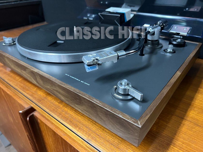 C.E.C BD3200