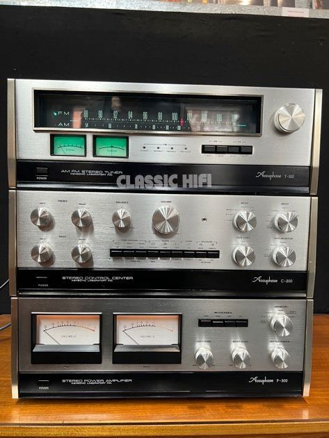 ACCUPHASE C200, P300 & T100