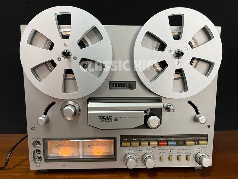TEAC X-300 REEL TO REEL PLAYER