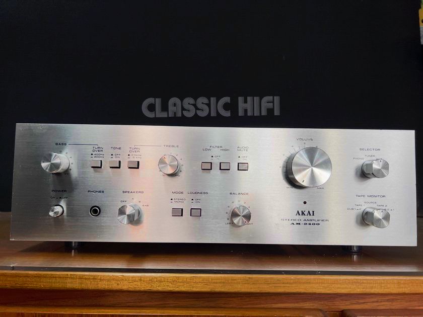 AKAI AM-2400