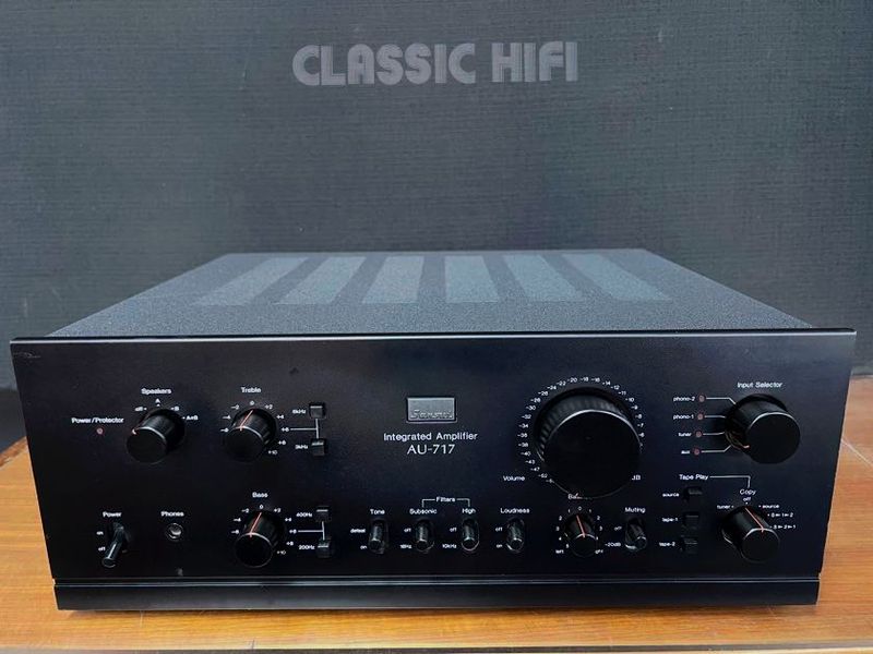 SANSUI AU-717